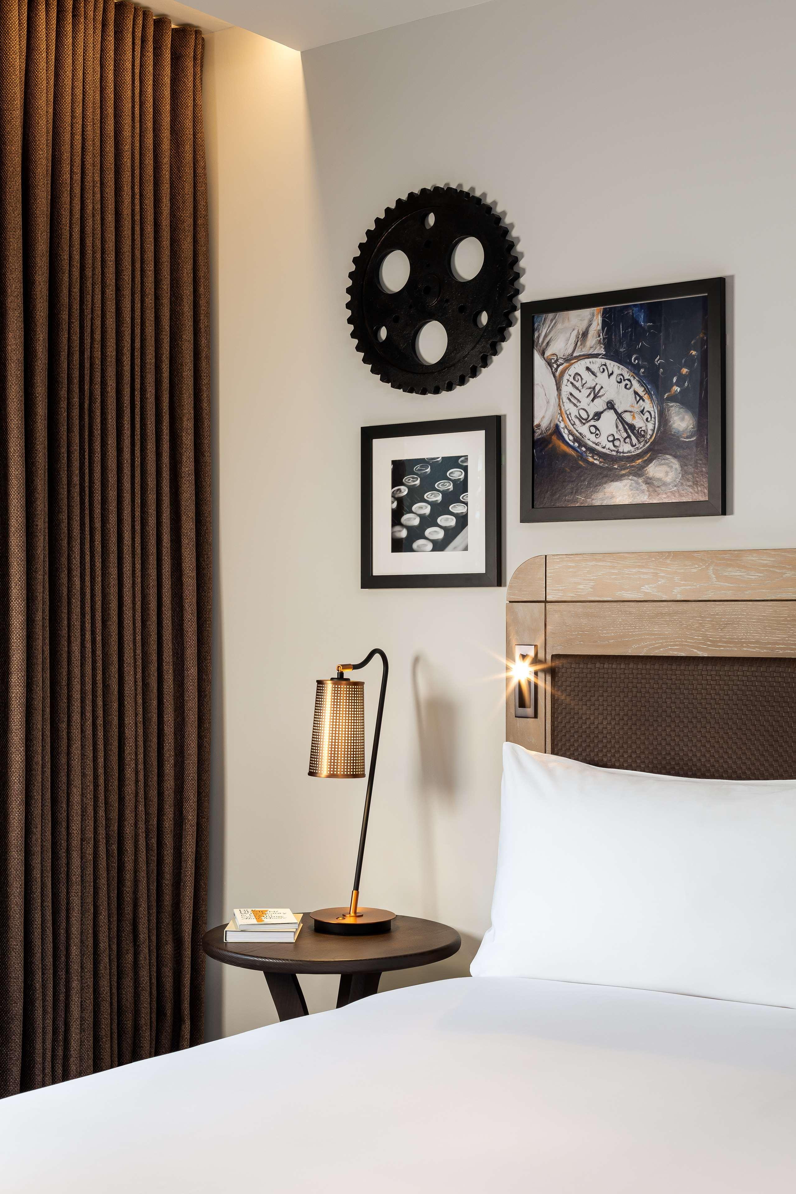 Отель The Gantry London Curio Collection By Hilton Экстерьер фото
